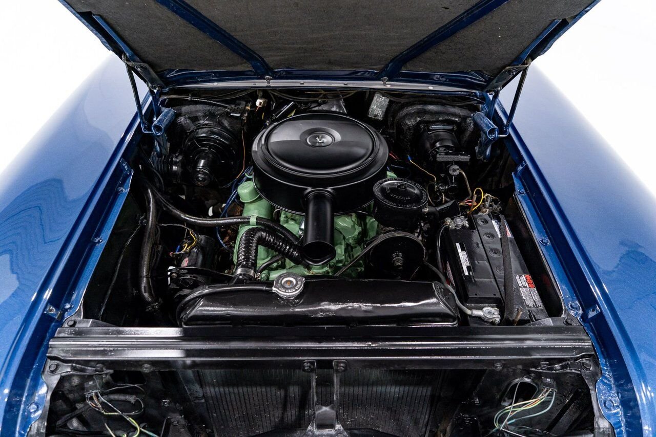 Buick Special 364/300HP NailHead 1 of only 2,056 | PRICE IN USD 1957 Bleu Montréal - photo #14