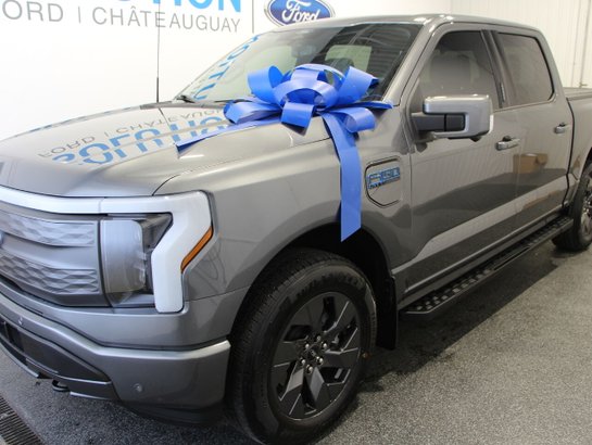 2025 Ford F-150 Lightning LARIAT F150 LIGHTNING LARIAT Grey