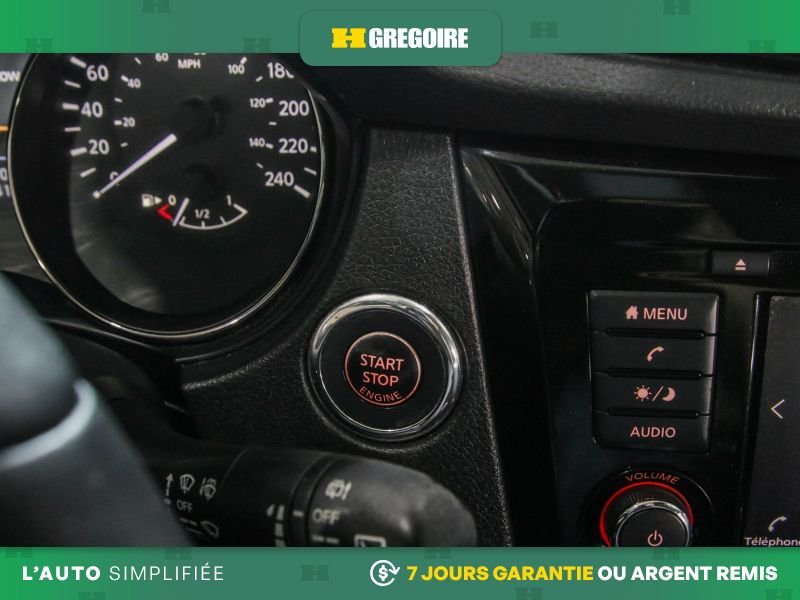 2020 Nissan Qashqai Grey Blainville - photo #17