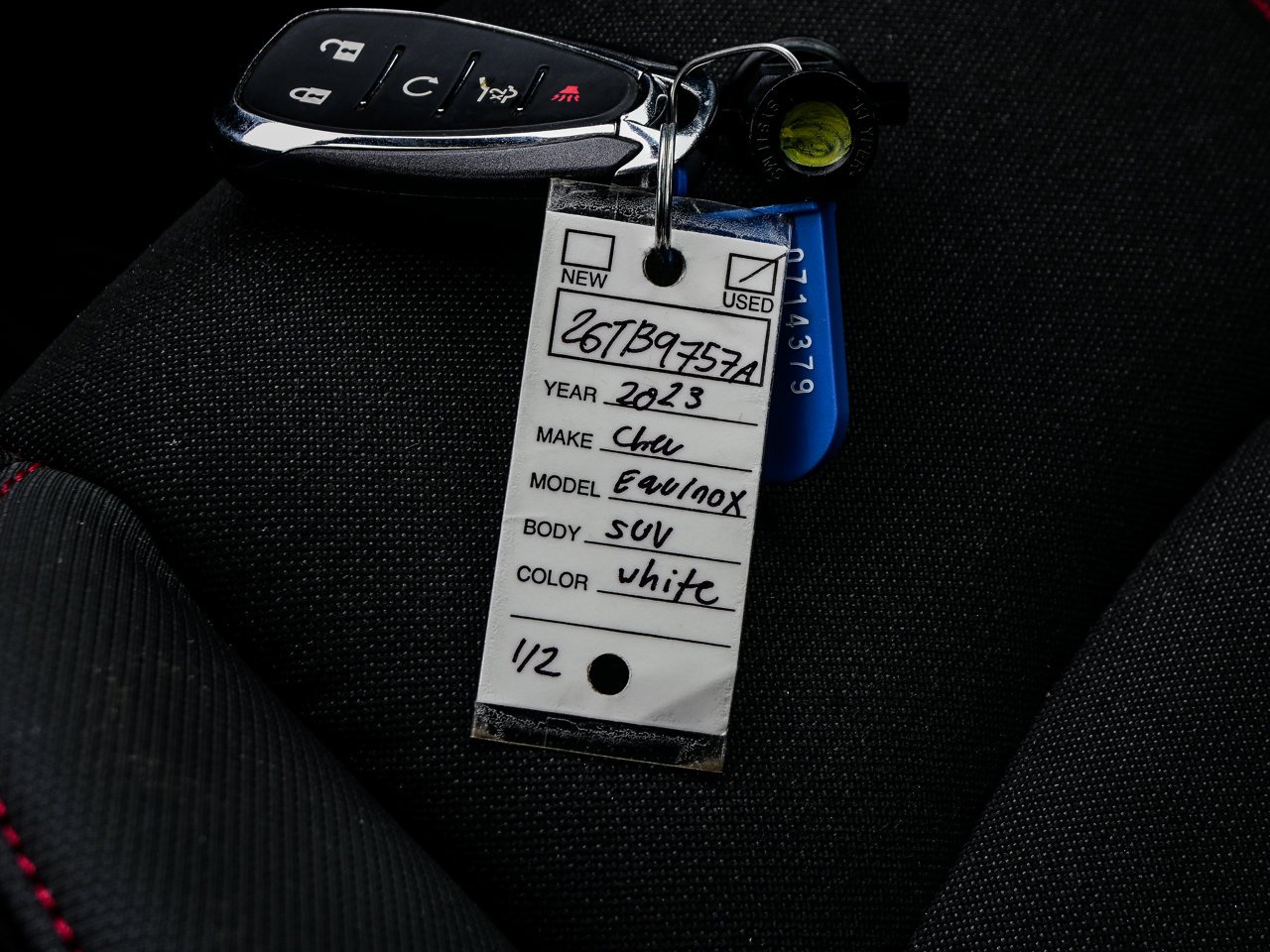 2023 Chevrolet Equinox AWD 4dr RS White Sherwood Park - photo #31