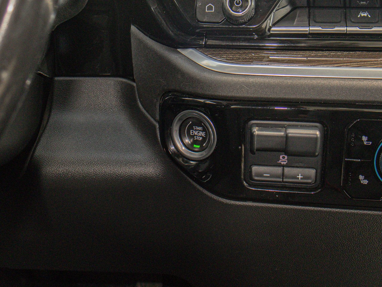 2022 Chevrolet Silverado 1500 4WD Crew Cab 147 LT Trail Boss Beige Sherwood Park - photo #23