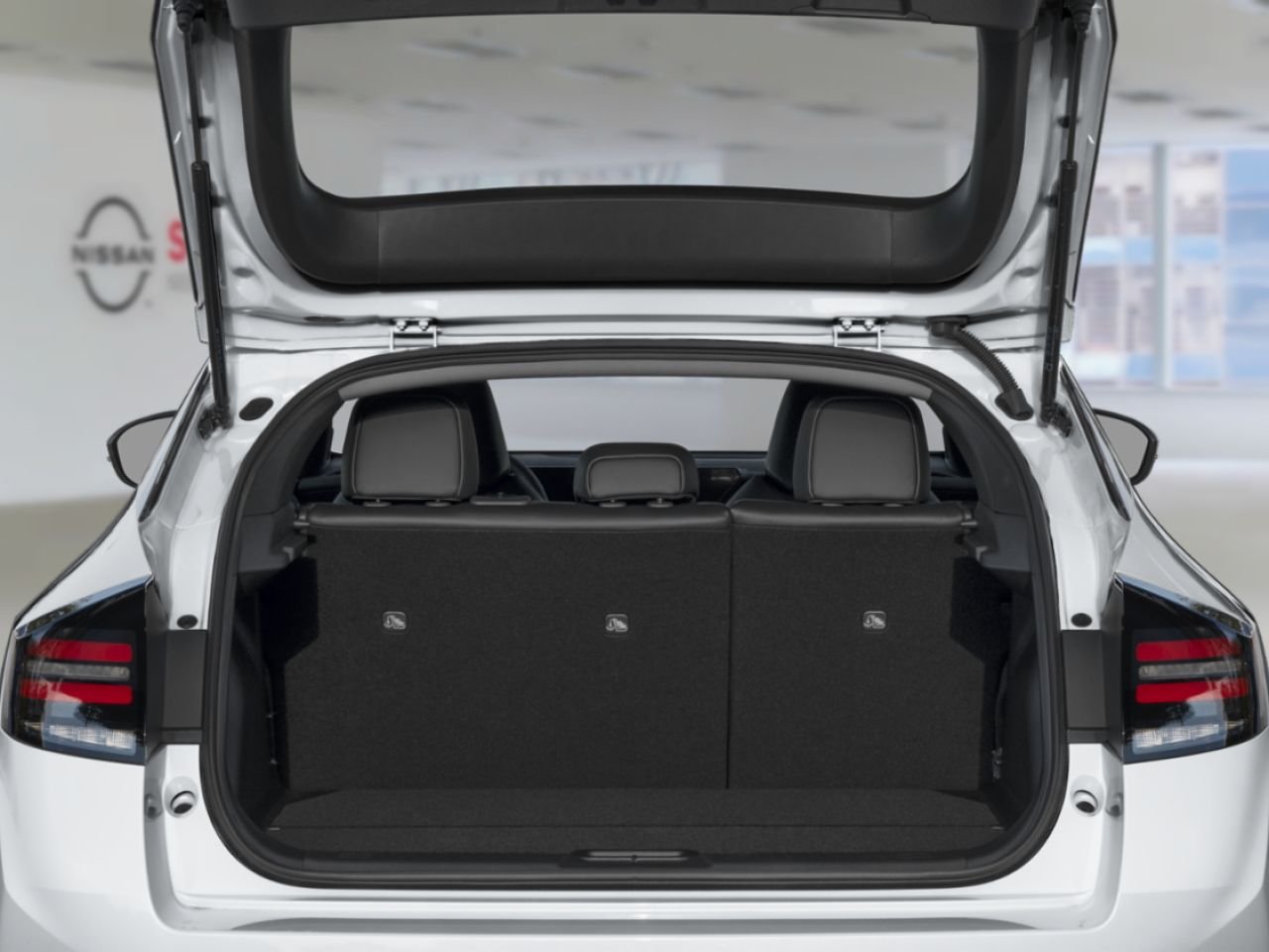 NISSAN LEAF LEAF SV+ 2026 Blanc Everest nacré triple couche Châteauguay - photo #10