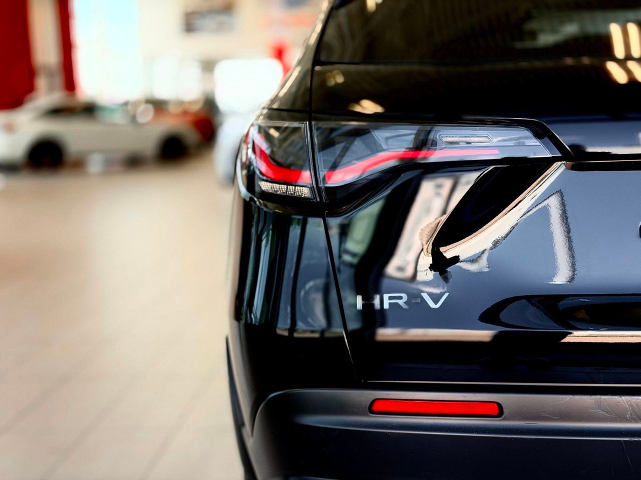 2024 Honda HR-V Black Notre-Dame-des-Prairies - photo #11