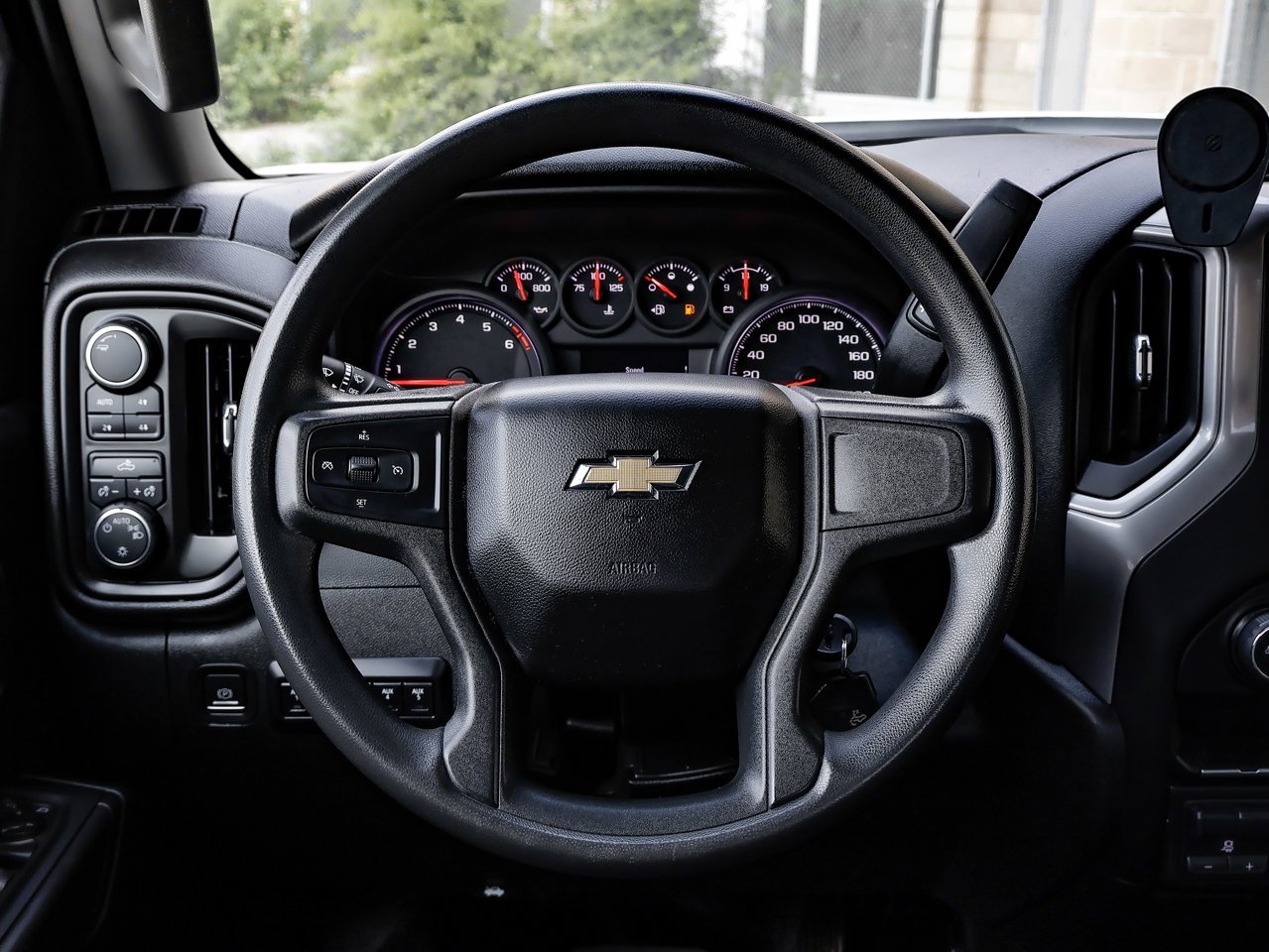 2022 Chevrolet Silverado 2500HD 4WD Double Cab 149 Work Truck White Sherwood Park - photo #26
