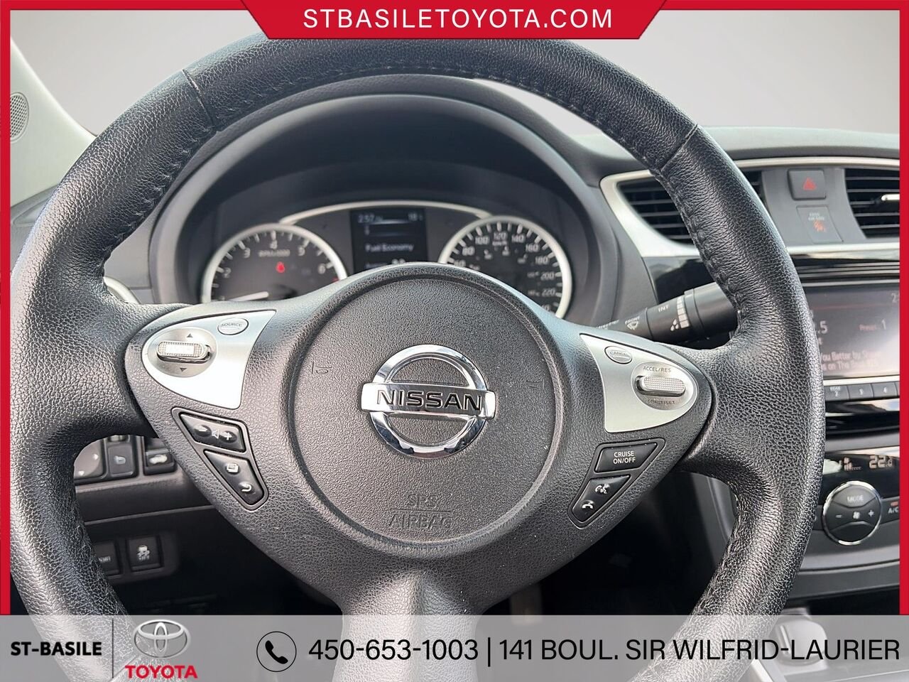 Nissan Sentra 2018 Gris Saint-Basile-le-Grand - photo #13
