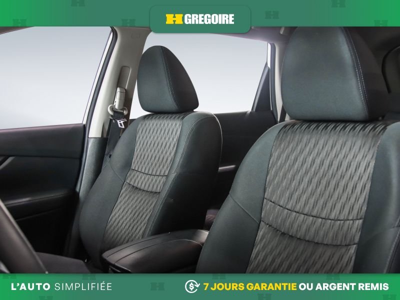 Nissan Rogue 2020 Blanc Laval - photo #10
