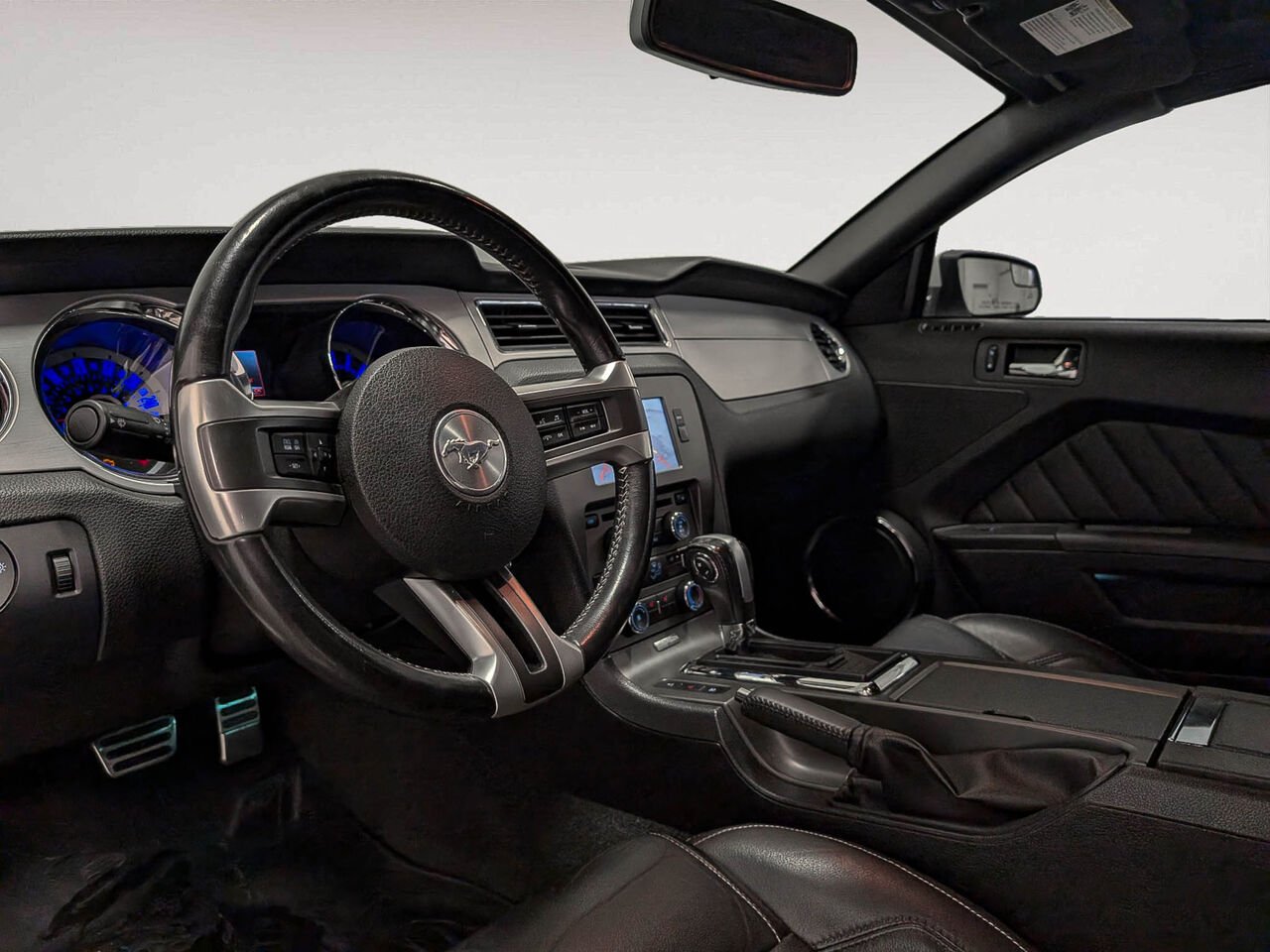 Ford MUSTANG Convertible V6 Premium Automatique 2013 Blanc Sherbrooke - photo #13