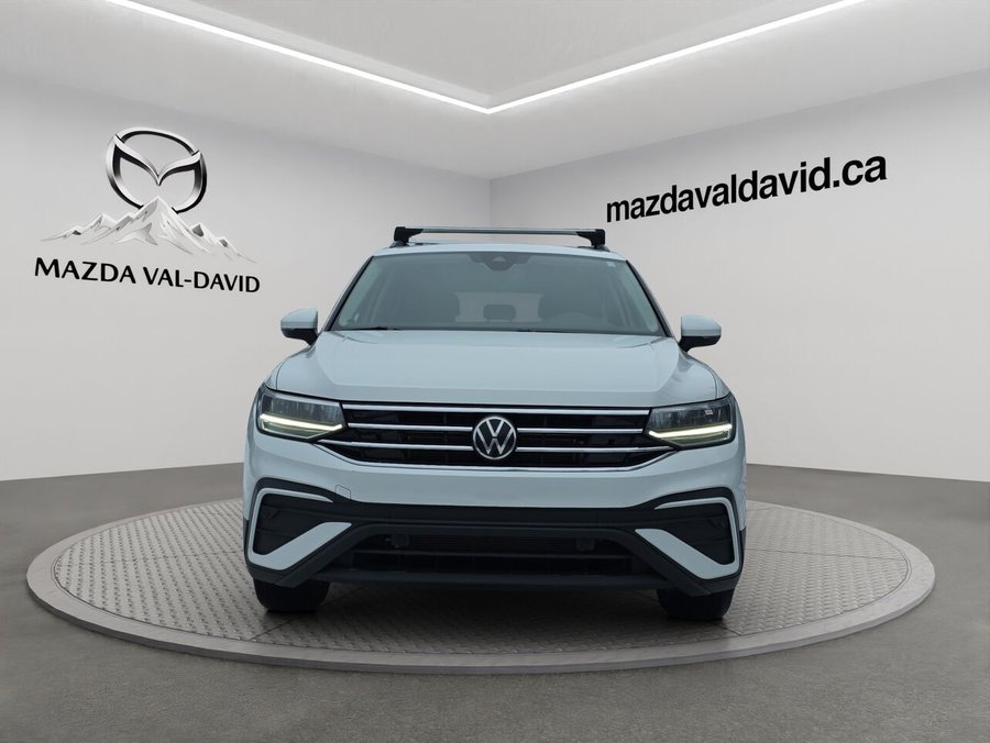 2022 Volkswagen Tiguan Comfortline 4MOTION, Cruise control, Volant chauffant, Apple Carplay White