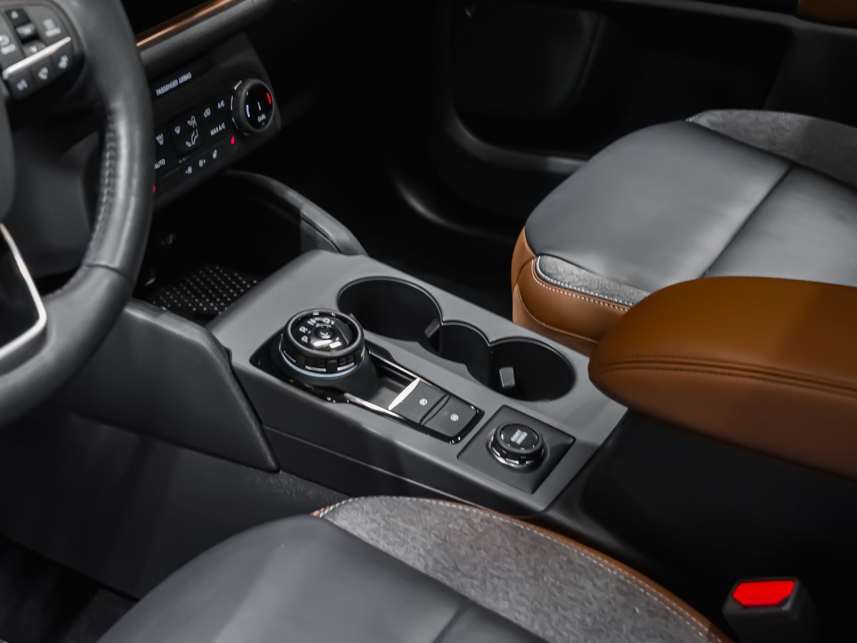 2023 Ford Bronco Sport OUTER BANKS 2 SET DE PNEU White Montreal - photo #6