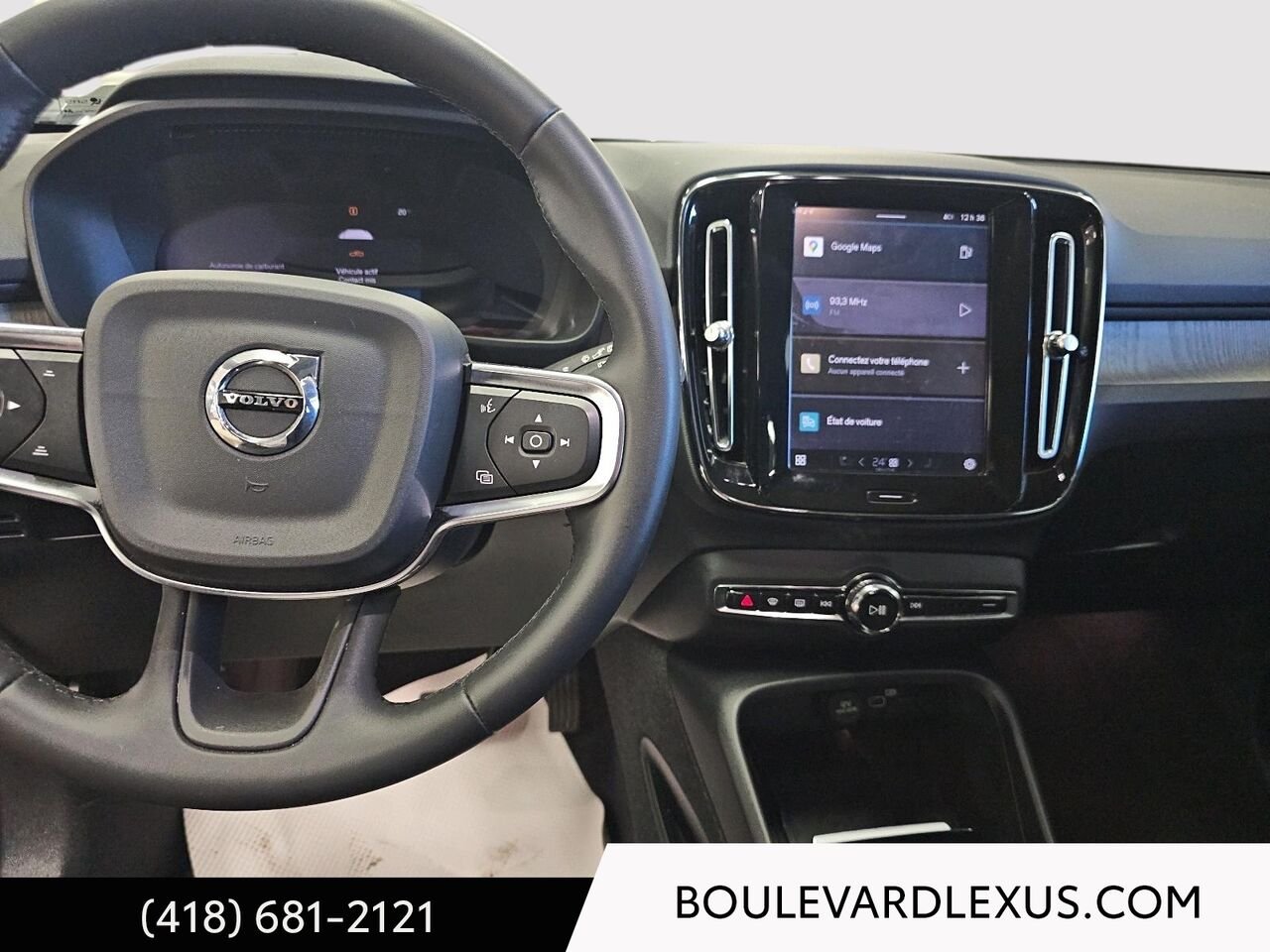 2024 Volvo XC40 Blue Quebec - photo #13