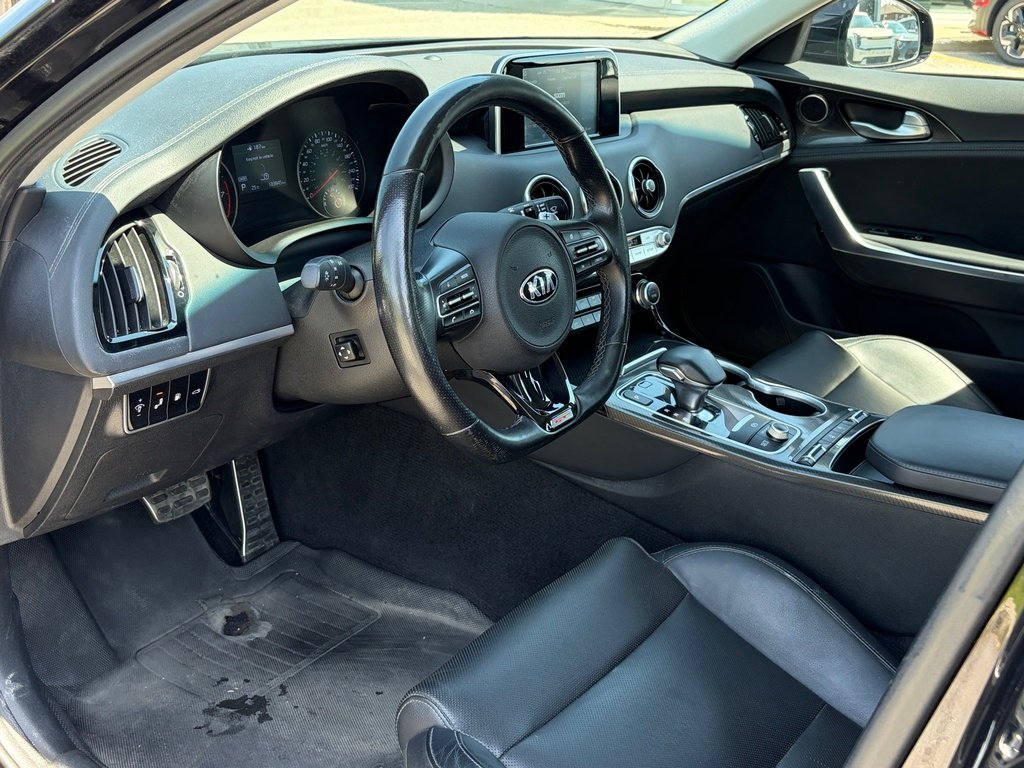 2018 Kia Stinger Black Gatineau - photo #11