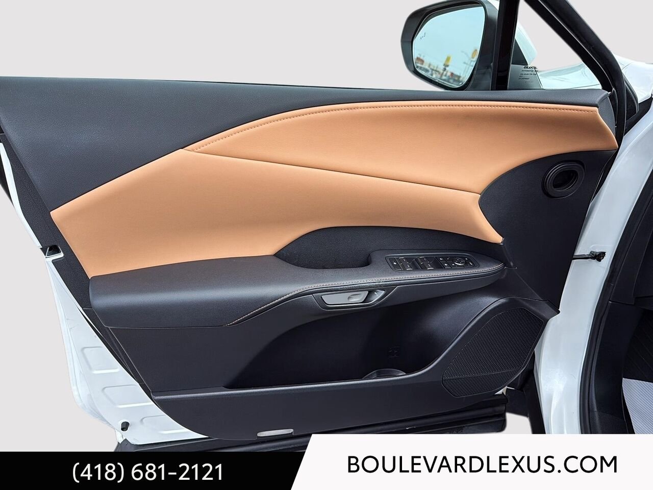 Lexus RX 19865A 2023 Blanc Québec - photo #7