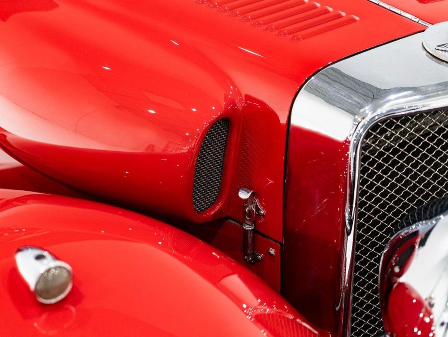 1975 Panther J72 Roadster 1975 Red