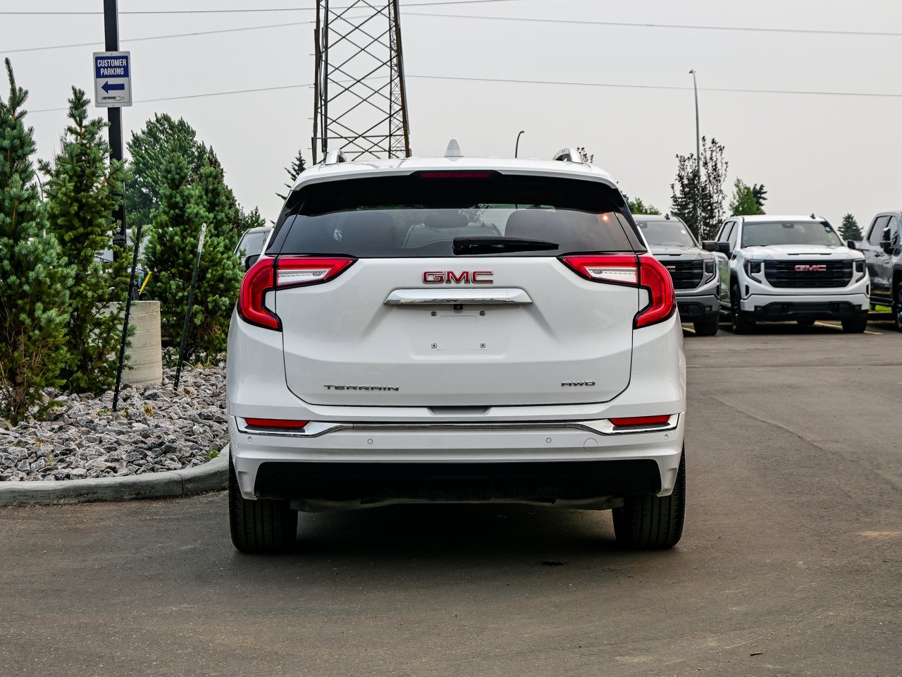 2022 GMC Terrain AWD 4dr Denali White Sherwood Park - photo #11