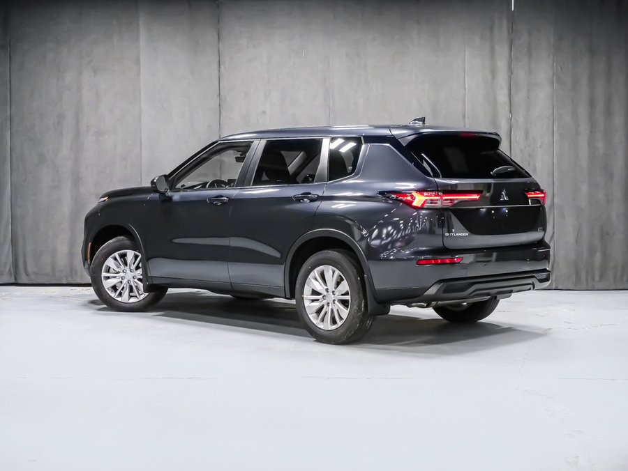 2026 Mitsubishi Outlander ES Graphite Grey