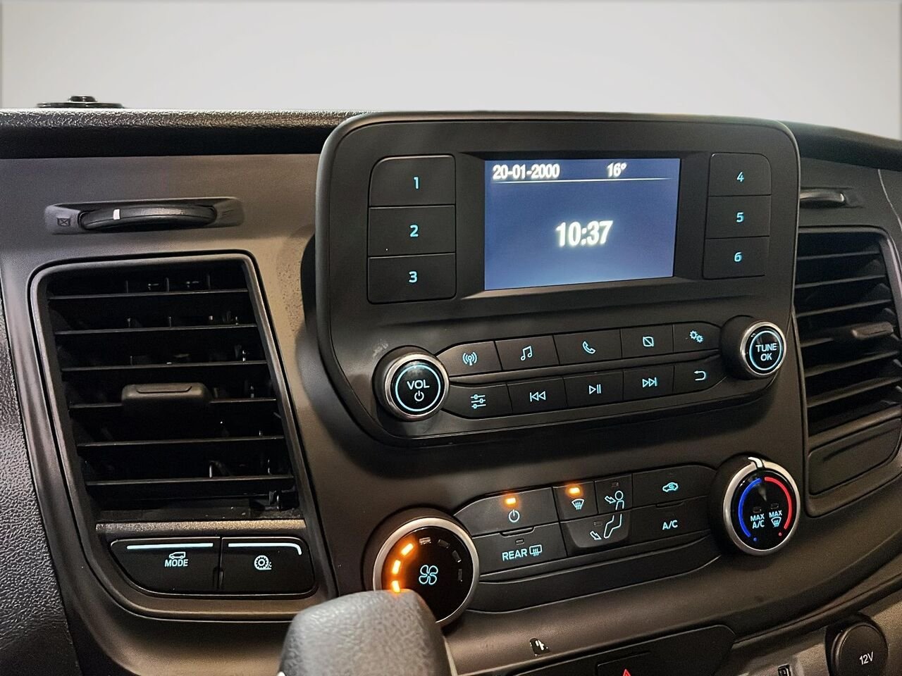 2024 Ford Transit fourgon utilitaire White Québec - photo #17