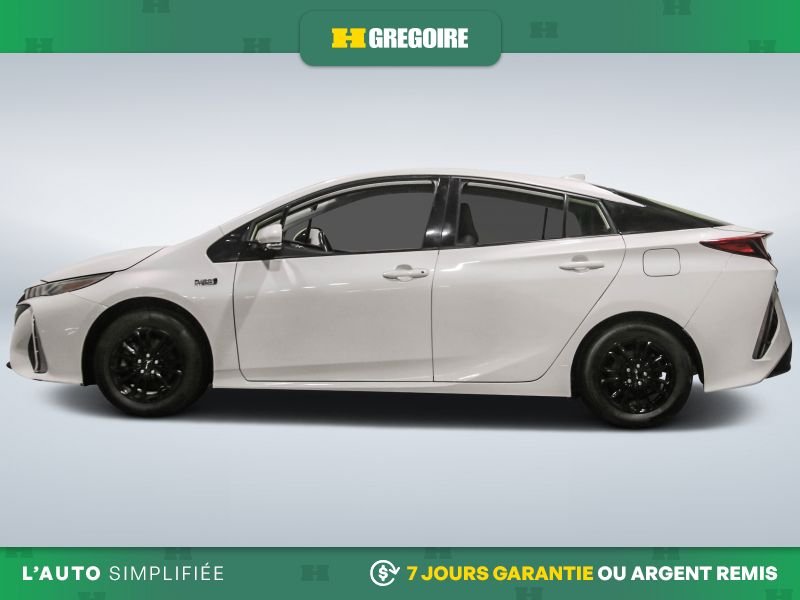 2020 Toyota Prius White Blainville - photo #4