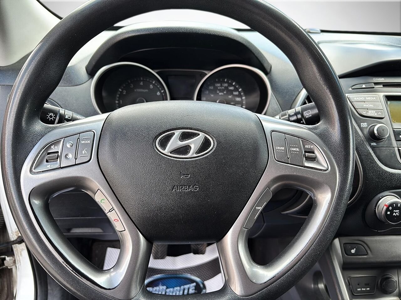 2015 HYUNDAI TUCSON GL White Saint-Hyacinthe - photo #9