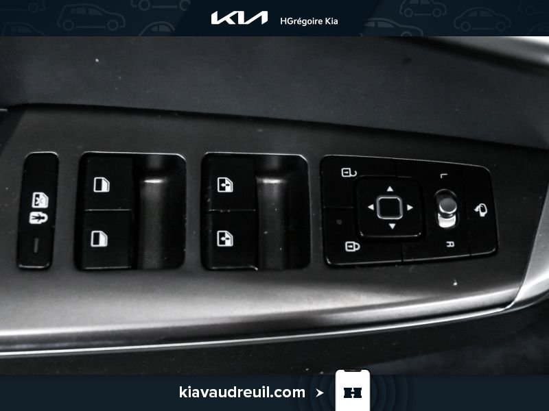 2023 Kia EV6 White Laval - photo #10