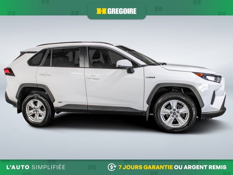 Toyota Rav 4 R3539 | HYBRID LE AWD CAMERA SIEGES CHAUFFANTS 2021 Blanc Laval - photo #10
