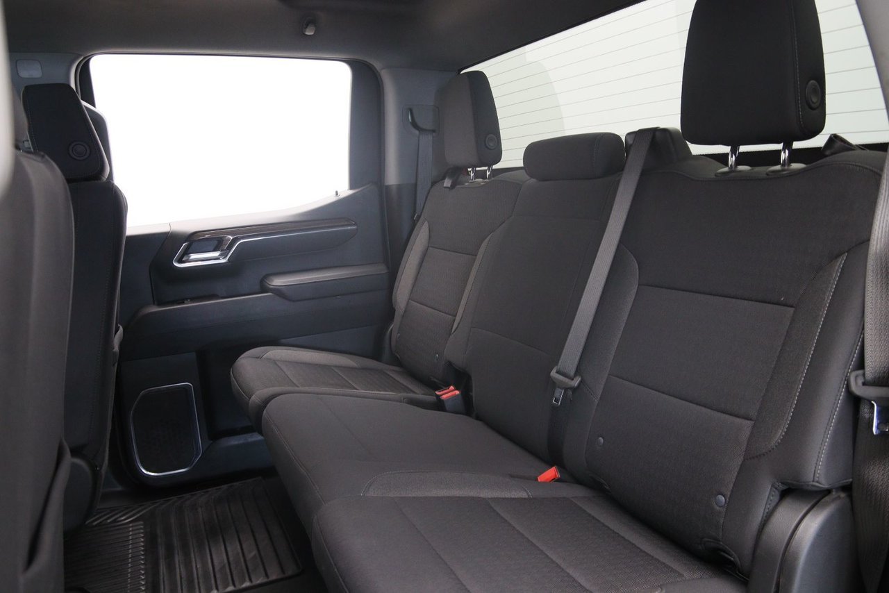 Chevrolet Silverado 1500 NIV 3GCUKDED7SG189713 2025 Gris Chicoutimi - photo #7