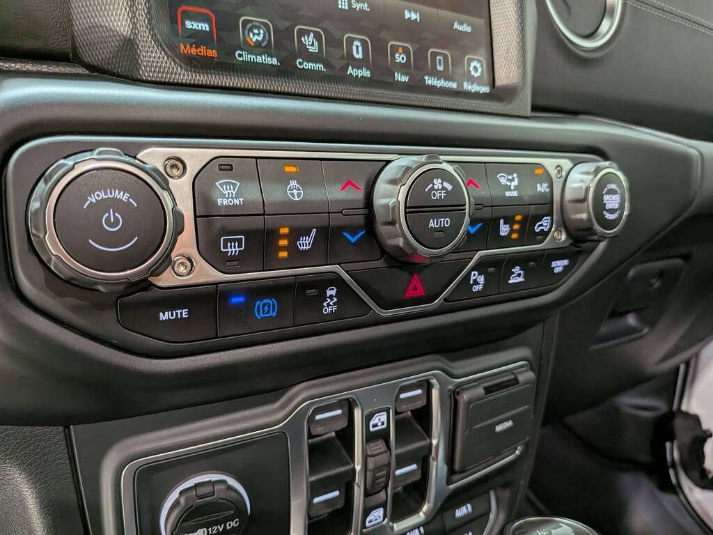 2021 Jeep Wrangler 4xe Unlimited Sahara 4x4 White Val-David - photo #22