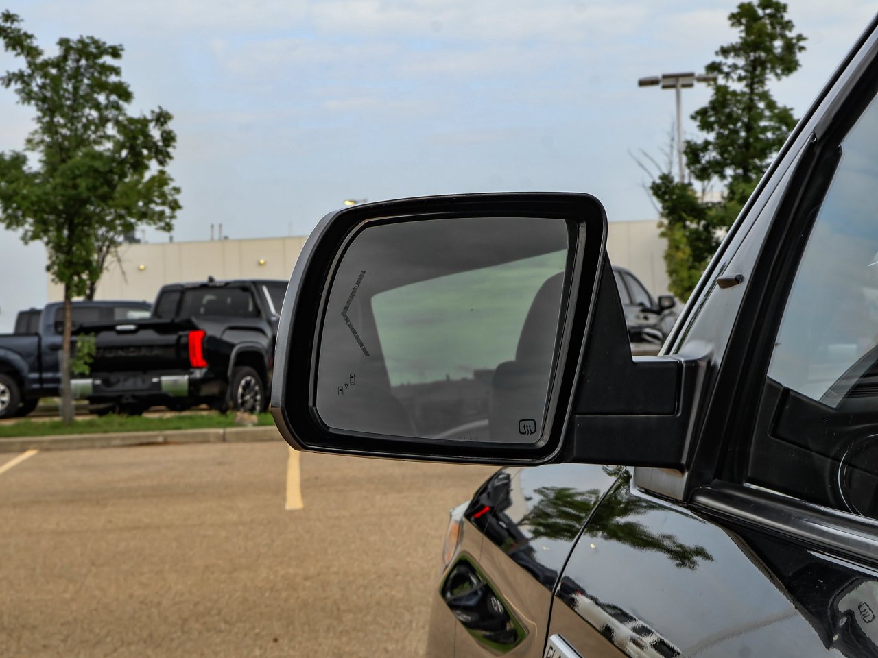 2015 Toyota Tundra 4WD Crewmax 146 5.7L Platinum Black Sherwood Park - photo #12