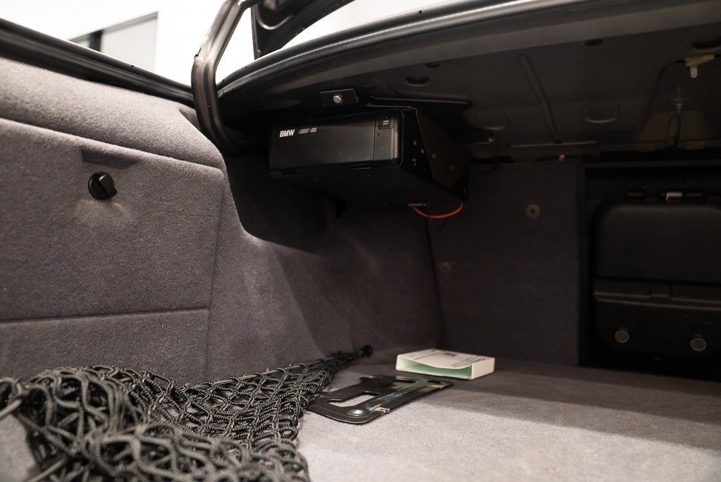 BMW M5 LOW KM! - $94500 USD 1992 Noir Montréal - photo #31