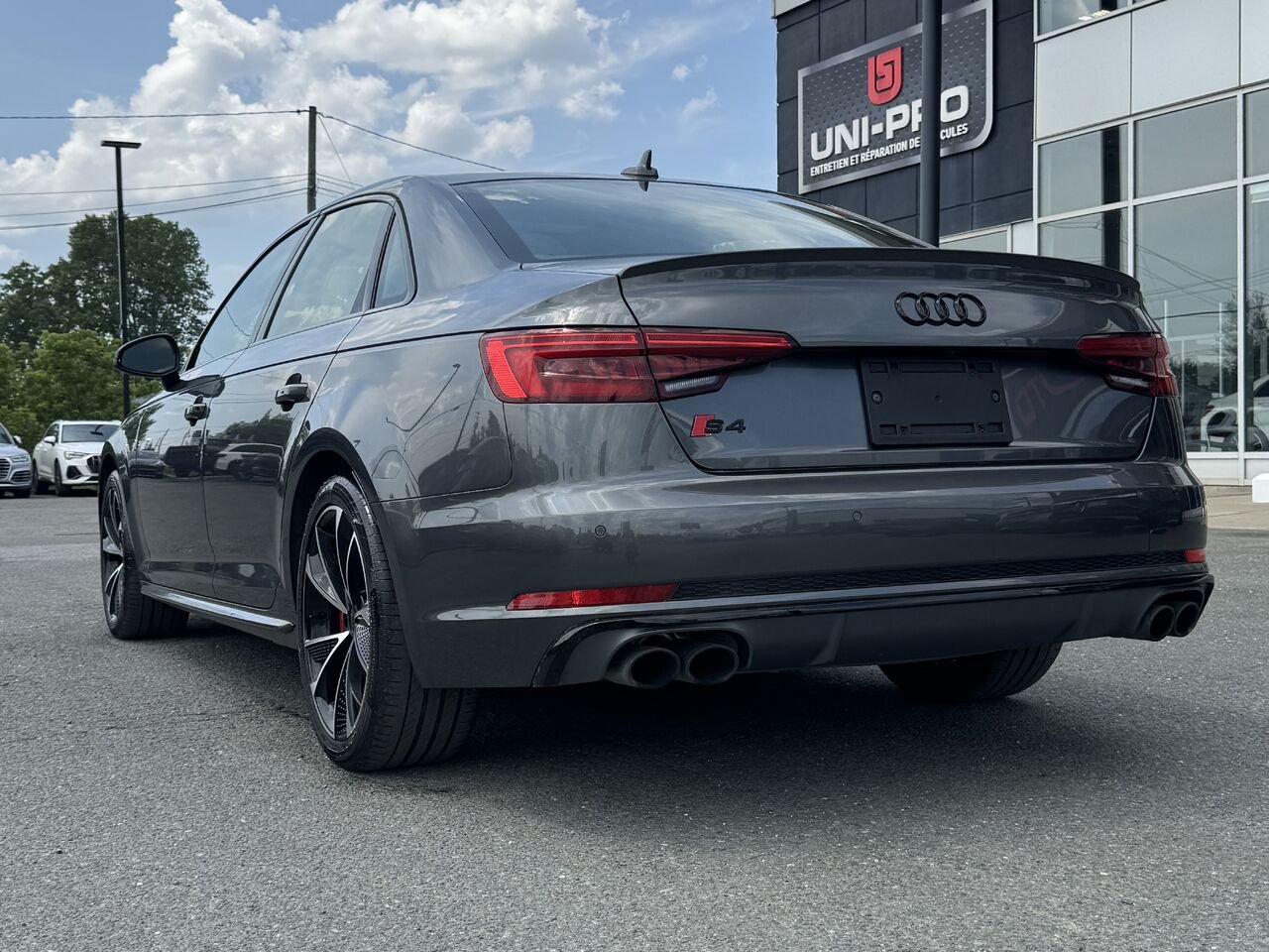 2018 Audi S4 Progressiv Grey Granby - photo #5