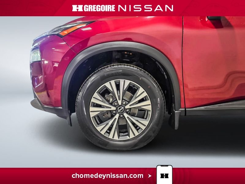 Nissan Rogue 2022 Rouge Laval - photo #11