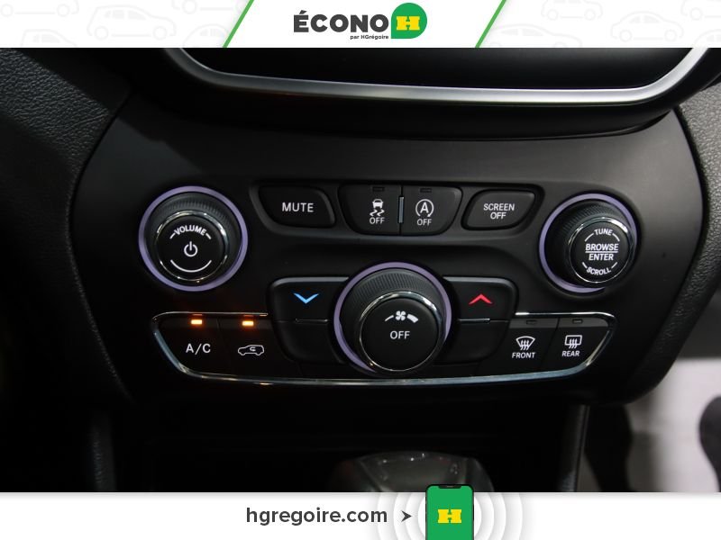 2019 Jeep Cherokee Green Laval - photo #11