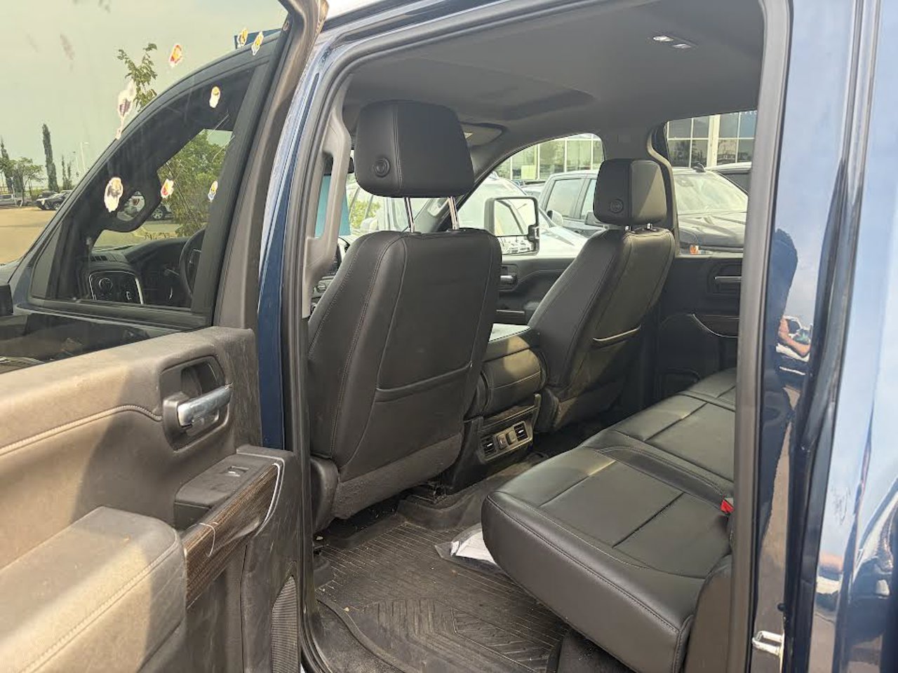 2020 Chevrolet Silverado 3500HD 4WD Crew Cab 159 LT Blue Sherwood Park - photo #5