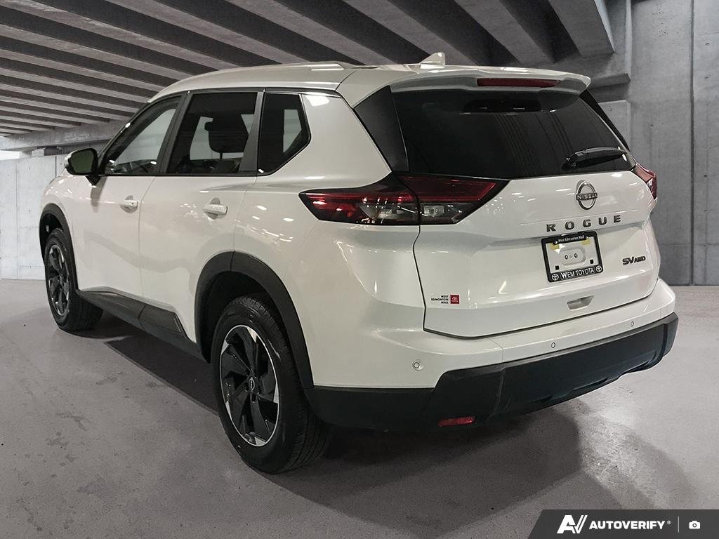 2024 Nissan Rogue 264010 | SV Moonroof White Edmonton - photo #3