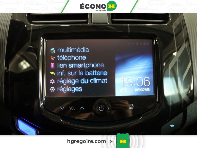 2015 Chevrolet Spark Silver Blainville - photo #16