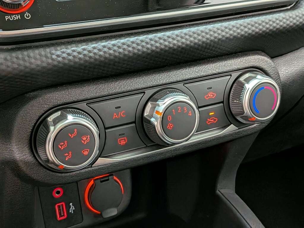 2024 Nissan Kicks S FWD Black Val-David - photo #22