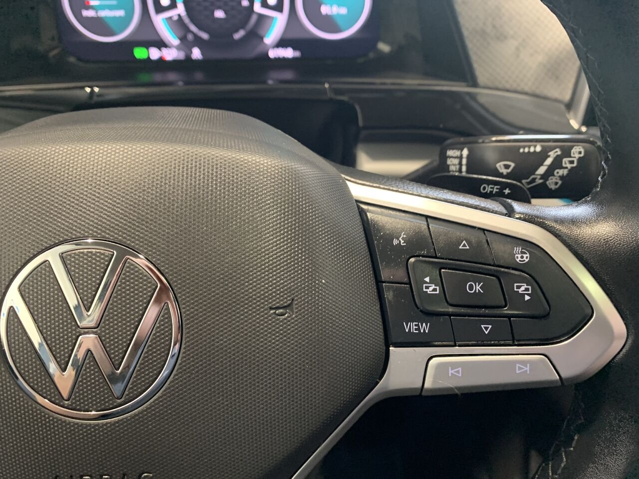 Volkswagen Atlas PEAK EDITION REMORQUAGE 5000LBS+CUIR+TOIT PANO 2025 Gris Châteauguay - photo #42