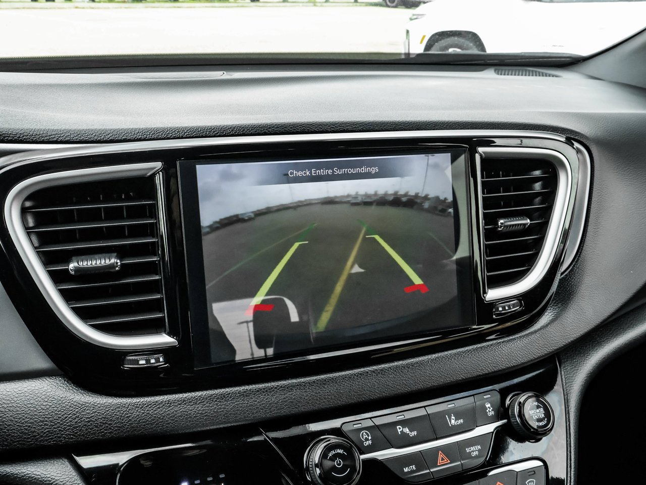 2025 Chrysler Grand Caravan SXT 2WD Black Sherwood Park - photo #28