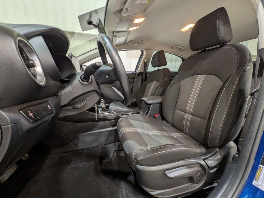 Kia Forte LX Manual 2022 Bleu
