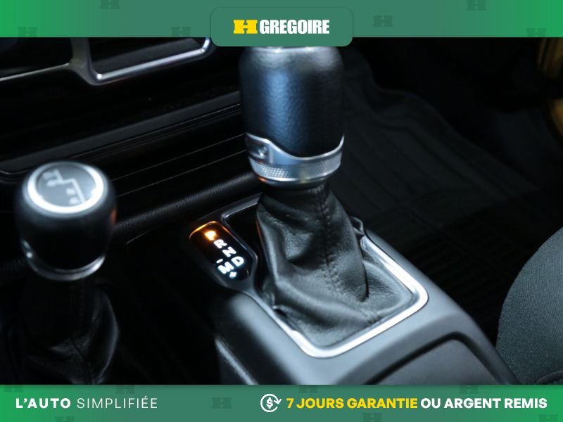 Jeep Wrangler 2019 Jaune Blainville - photo #17