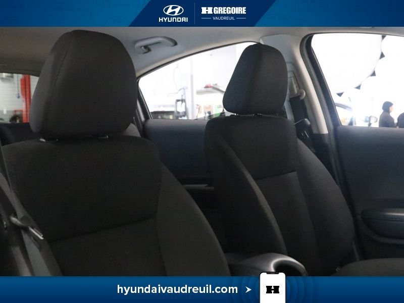 2021 Honda HR-V Grey Laval - photo #30