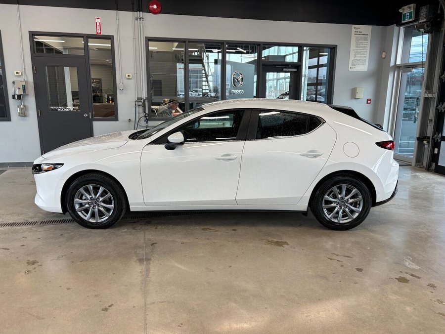 2026 MAZDA Mazda3 Sport 2026 Snowflake White Pearl