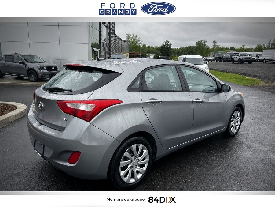Hyundai Elantra GT Voiture à hayon, 5 portes, boîte automatique GL 2015 Argent