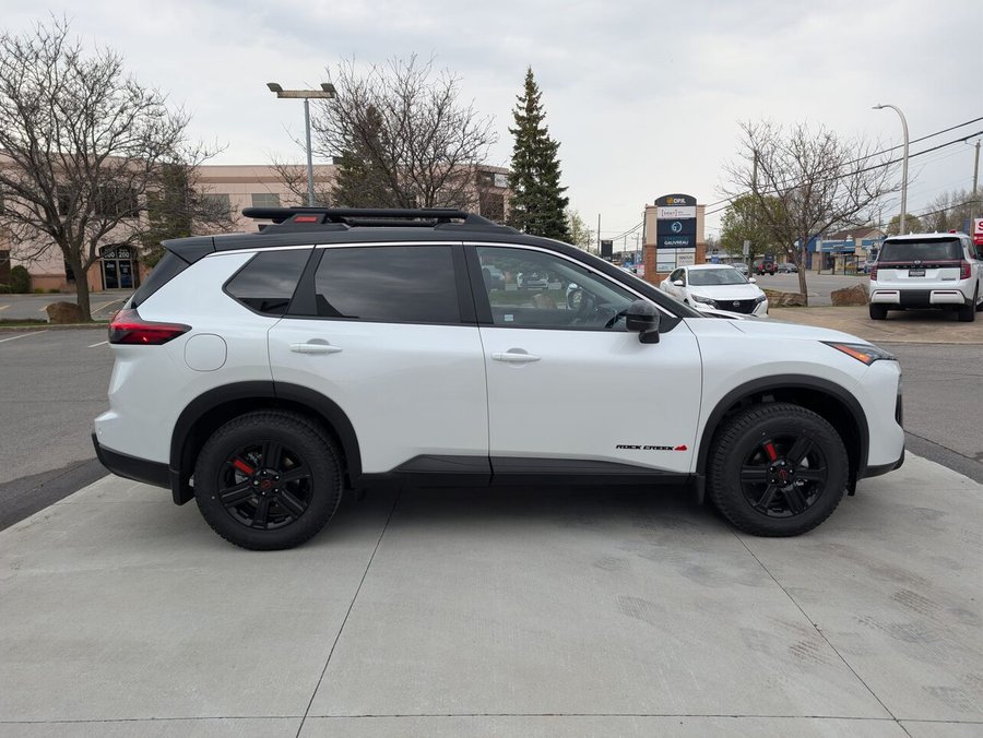 2026 NISSAN Rogue 2026 2-Tone Everest White Tricoat