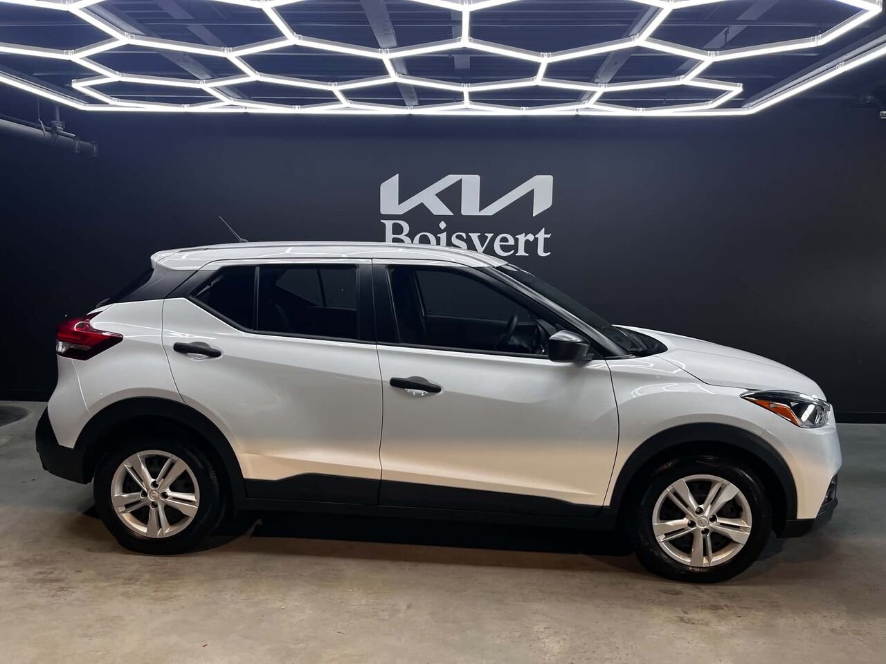 2020 Nissan Kicks White Blainville - photo #5