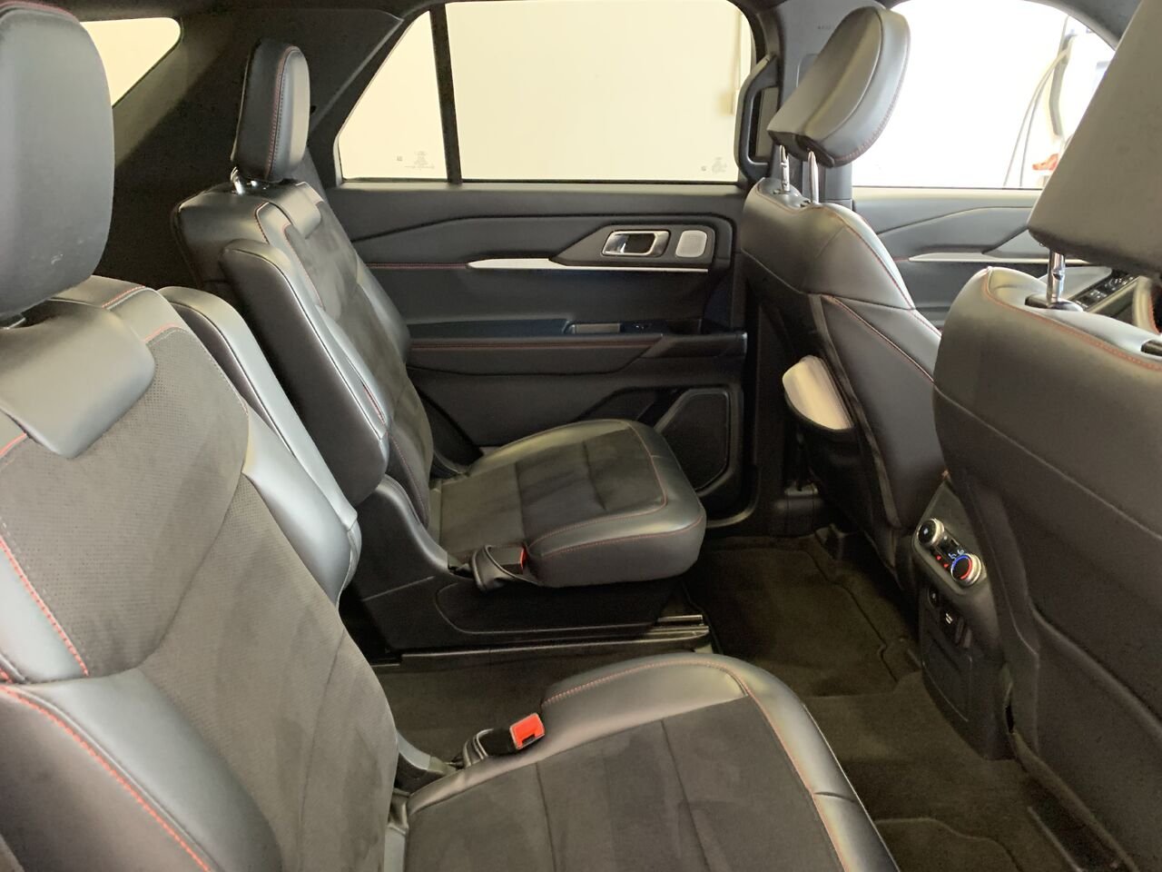 2025 Ford Explorer ST EXPLORER ST 4WD White Châteauguay - photo #13