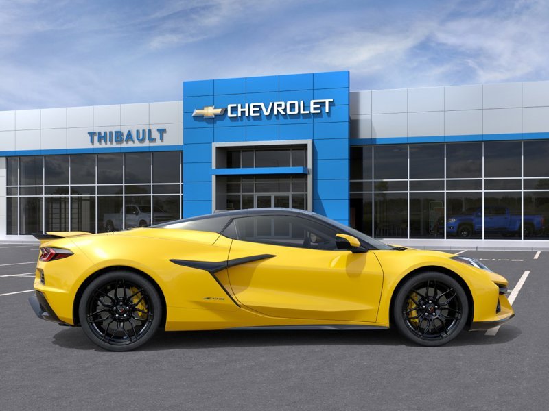 2025 CHEVROLET Corvette 2025 COMPETITION YELLOW TINTCOAT