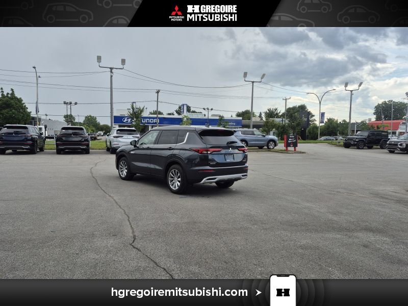 2025 Mitsubishi Outlander Plug-In Hybrid Grey Laval - photo #7