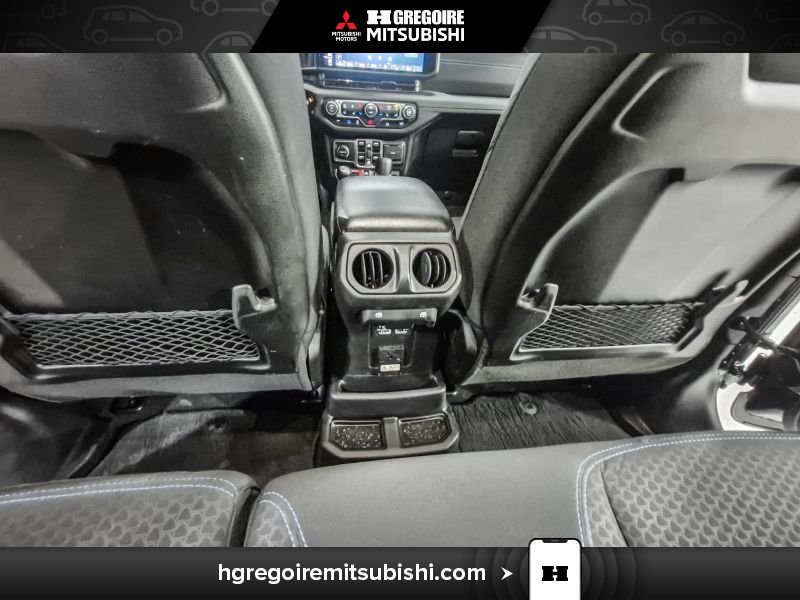 2024 Jeep Wrangler Black Blainville - photo #27