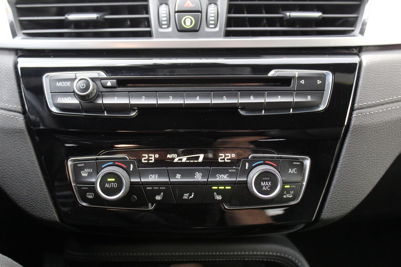 BMW X2 VIN: WBXYJ5C35JEF73862 2018 Blanc Sainte-Rose - photo #16