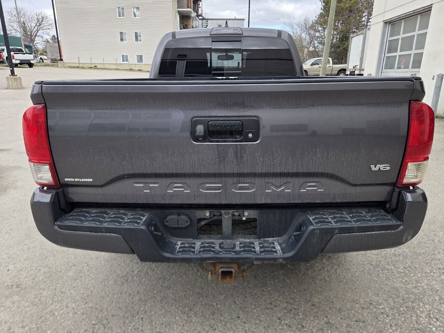 2017 Toyota TACOMA 2017 Magnetic Grey Metallic